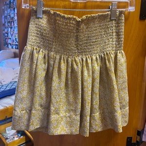Koch gold skort. Worn few times